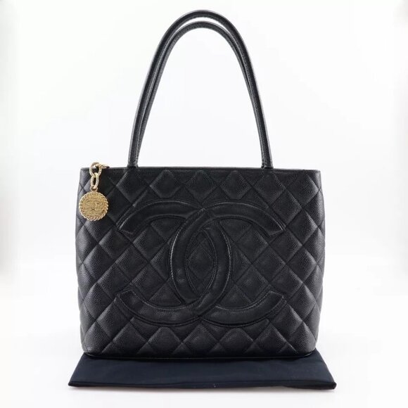 CHANEL Medallion Tote Tote Bag A01804 black Caviar skin Women - Picture 1 of 16